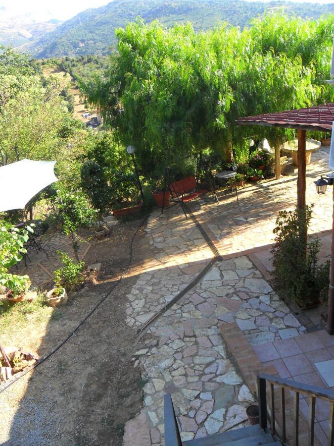 Alla Finestra Sul Parco Cefalu Bagian luar foto