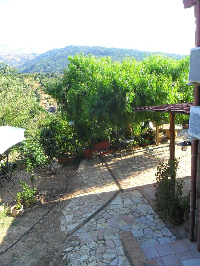 Alla Finestra Sul Parco Cefalu Bagian luar foto